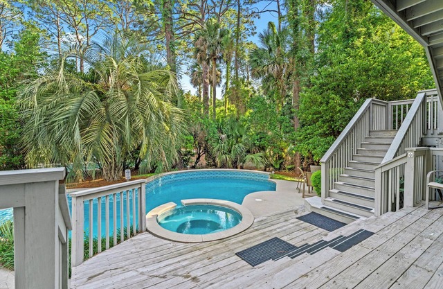 2nd Row Beach House ~ Private Pool & Spa ~ 24 Green Heron