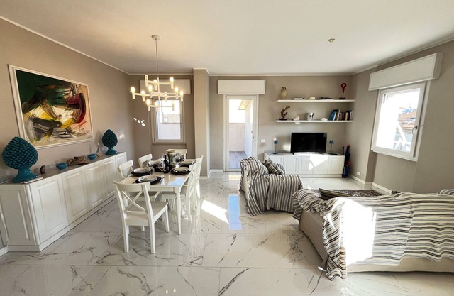 3 Bdr at 100m from the Sea+Sea View and Terrace