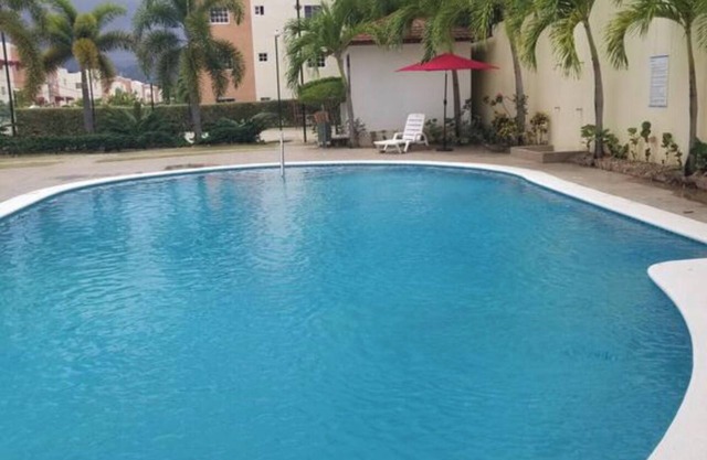3 bedroom furnished apartment with pool gym parking 24 hours security