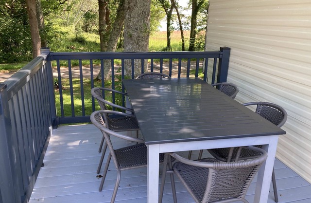 3 Bed Caravan Sea Views Discounted Ferry