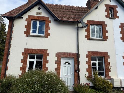 3 Bed East Devon close to Otter Valley National Nature Reserve and sea