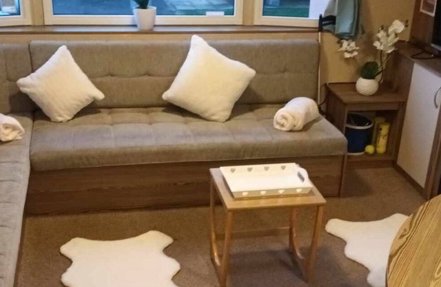 3 bed static 12ft caravan home from home somerset