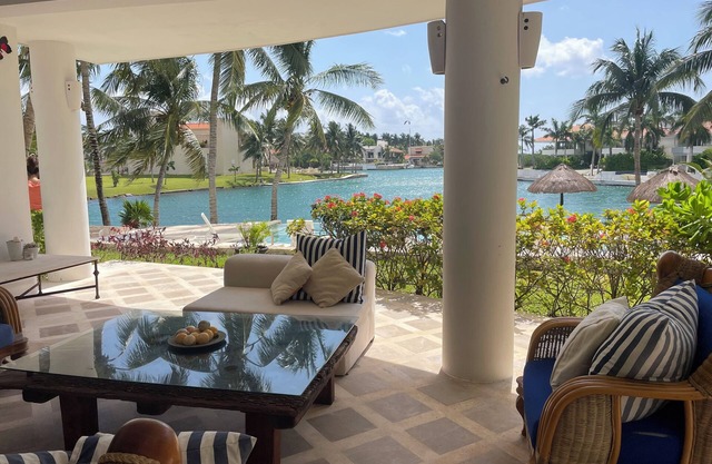 3-bedroom, 3.5 bath, waterfront condo in Puerto Aventuras with pool, wifi, A/C