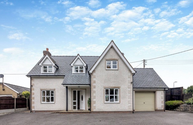 3 bedroom accommodation in Cerrigydrudion