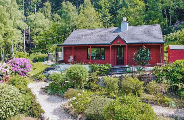 3 bedroom accommodation in Inverfarigaig
