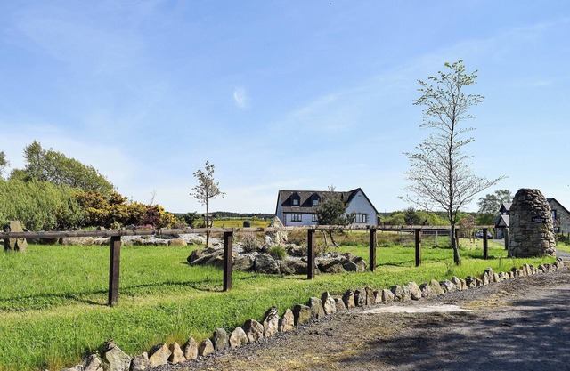 3 bedroom accommodation in Bonnybridge, near Falkirk