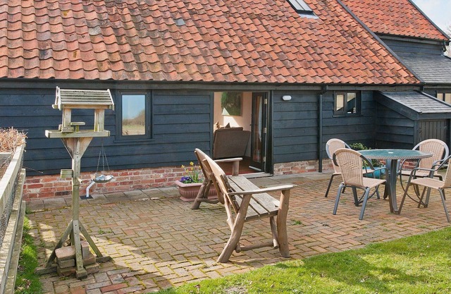 3 bedroom accommodation in Friston, Saxmundham