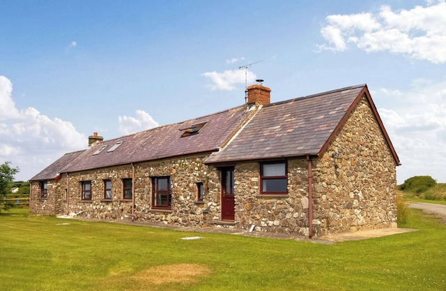 3 bedroom accommodation in St Davids