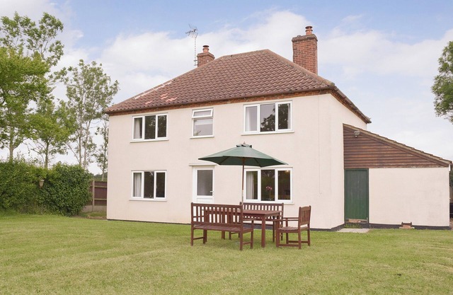 3 bedroom accommodation in Frostenden, near Beccles