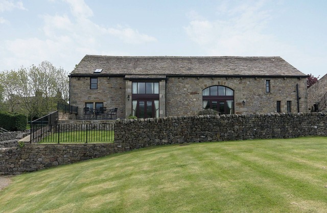 3 bedroom accommodation in Airton, near Skipton