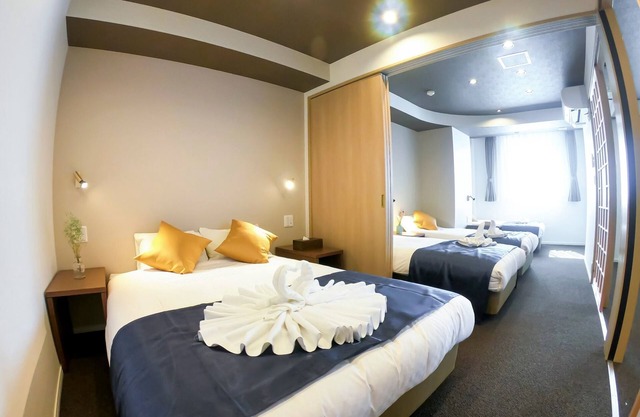 3 Bedroom apartment - Three Bedroom Apartment/Osaka Ōsaka