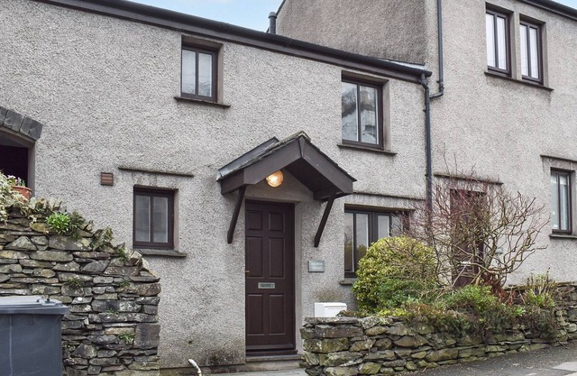 3 bedroom accommodation in Broughton In Furness