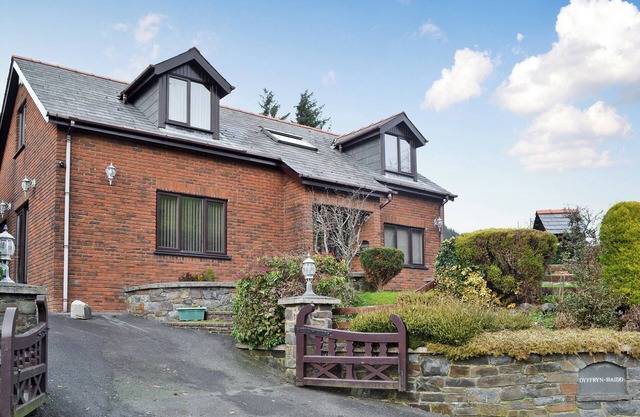 3 bedroom accommodation in llanafan/Aberystwyth