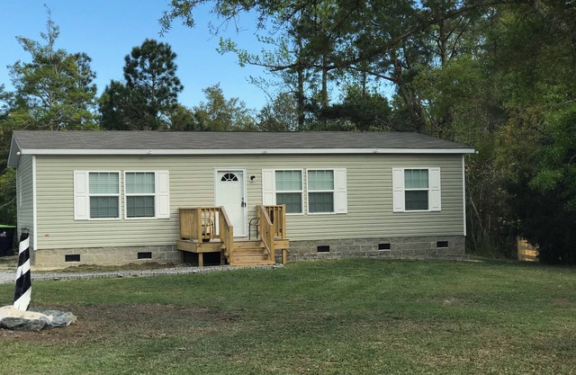 3 bedroom getaway just 5 mins from the beach