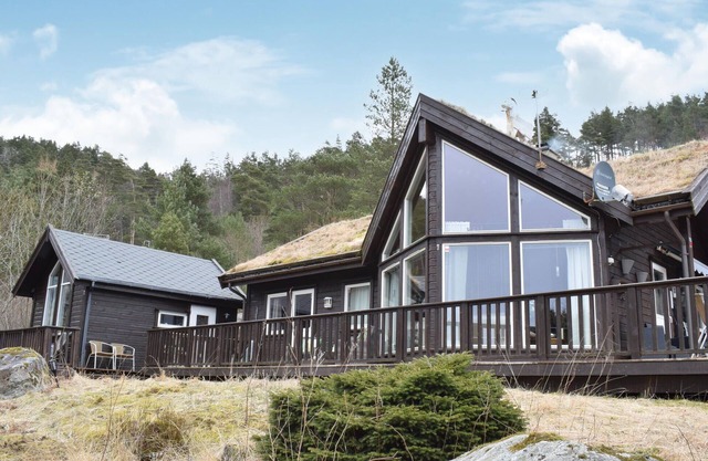 3 bedroom gorgeous home in Jørpeland