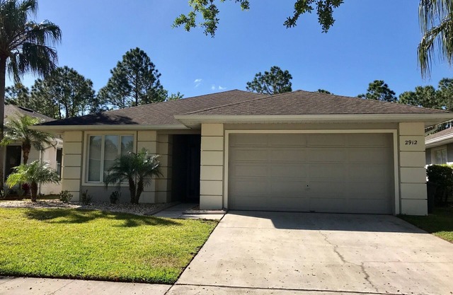 3 Bedroom Home with Private Pool Area and Wireless Internet