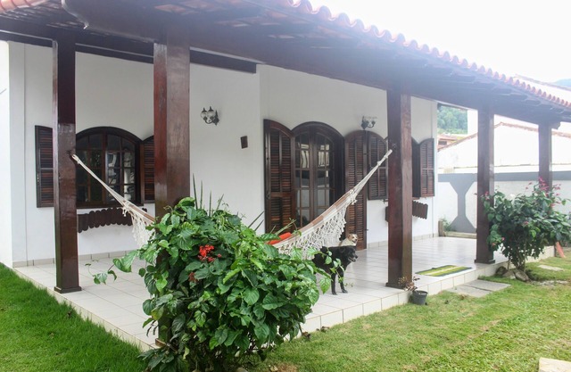 3 bedroom house, 50m from Garatucaia beach