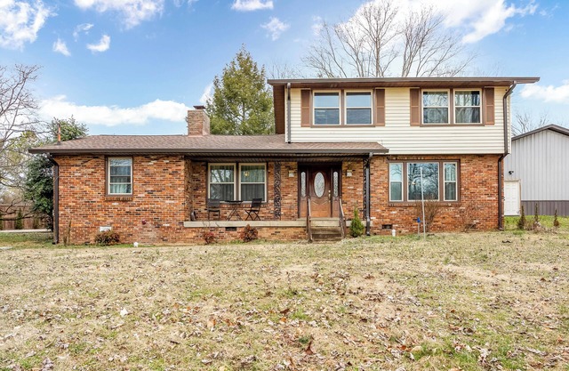 3-bedroom house on a delightful single street neighborhood in Mt. Juliet, TN