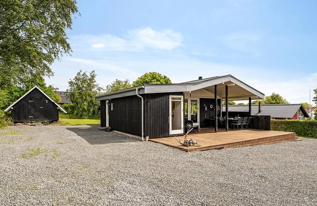 3 bedroom nice home in Roslev