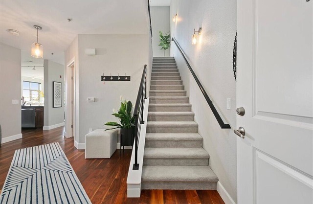 3-bedroom penthouse condo in DownTown Boise, 2 decks, Close to Everything!