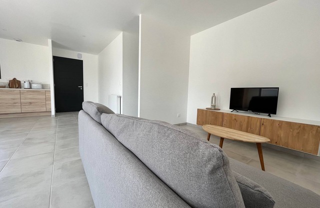 3 Bedroom Private vacation home in Plurien