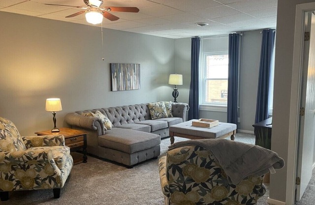 3 Bedroom Retreat in the Heart of Downtown New Hampton