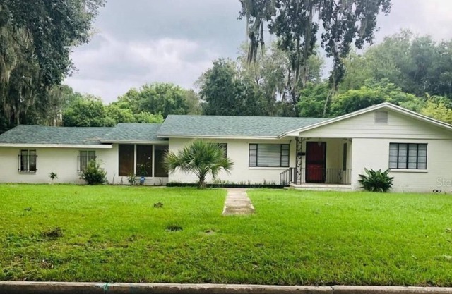 3 Bedroom Single family L-422237 by Houzlet