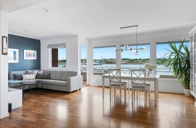 3-bedroom terrace house with incredible sea views