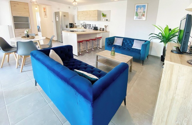 3 bedroom townhouse with garden, terrace and private parking