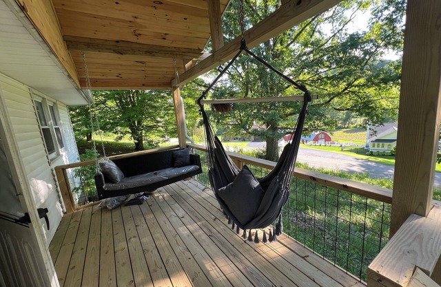 3-bedroom vacation home 19 minutes from Hocking Hills State Park