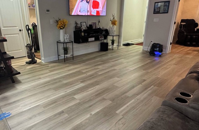 3 bedrooms WiFi! Location is 12 mins from downtown and 20 mins from the Masters!