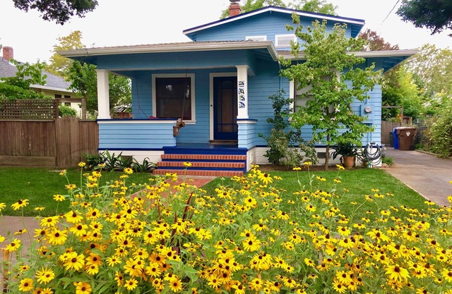 3 blocks from downtown Napa