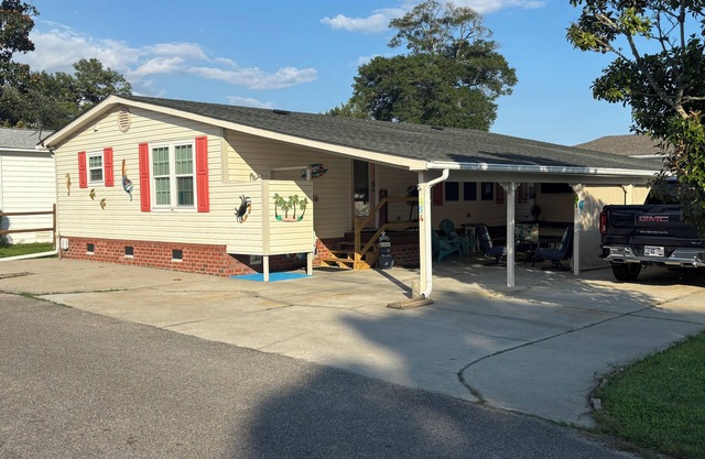 3 BR-2 Bath-linen & limo golf cart! nPrices Reduced October-December 2025!