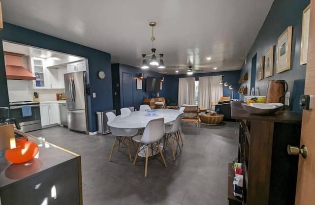 3 BR Condo/Amazing Amenities & Views/Walk-2-Town