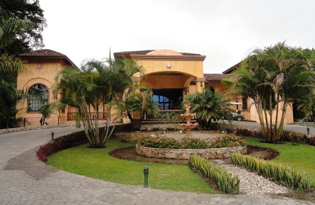 3-BRM VILLA INSIDE VALLE ESCONDIDO RESORT