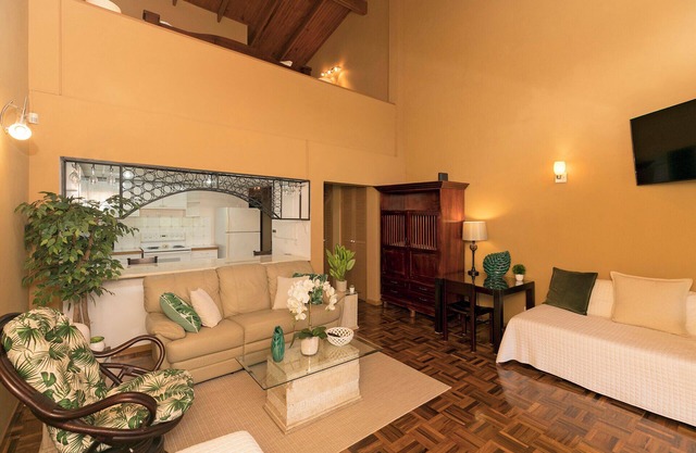 3 condos together, 5-bd, on golf course near S.J. near airport - golf & tennis