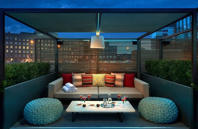 3 Deluxe Back Bay View 2 Queens, Revere Hotel, Next to Newbury Street