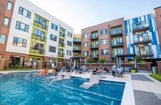 3 Downtown combined units with free parking