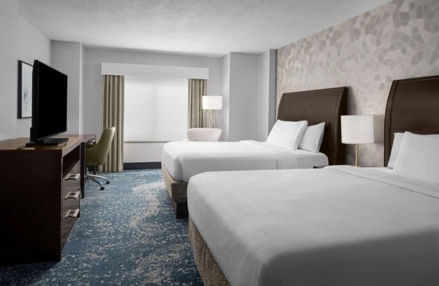 3 Fantastic Rooms By NIH, Pet Friendly With Metro Access To DC
