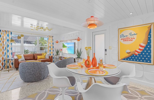 3 Mi to Beach: Delightful South Venice Retreat!