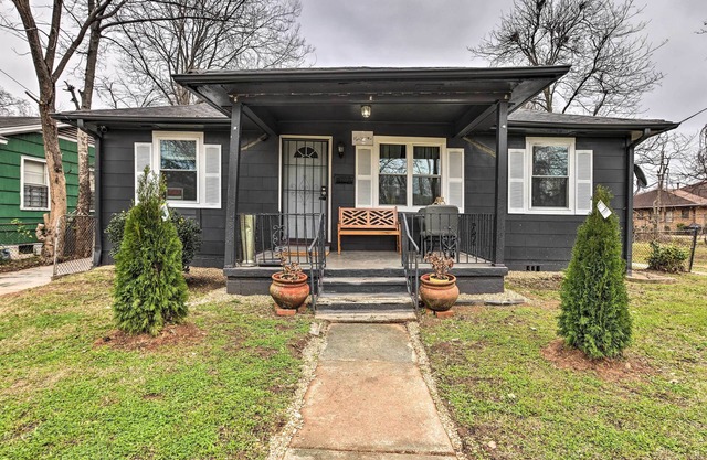 3 Mi to Downtown: Family-friendly Birmingham Home