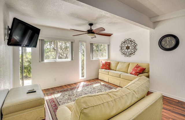 3 Mi to Ocala Nat'l Forest Trails: Nature Escape