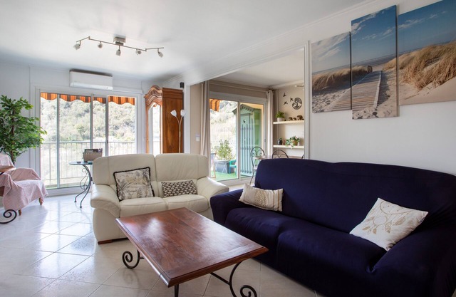 3 room apartment, air-conditioned, terrace, sea view
