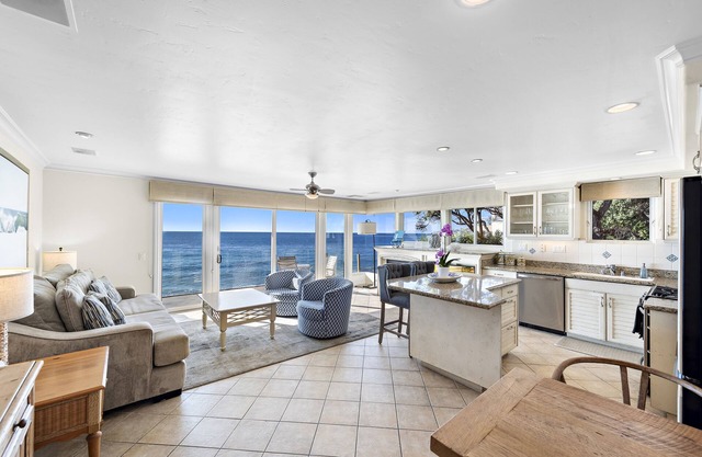 3 Unobstructed ocean view direct beach access! Oceanfront Villa with a Spectacular View (C)