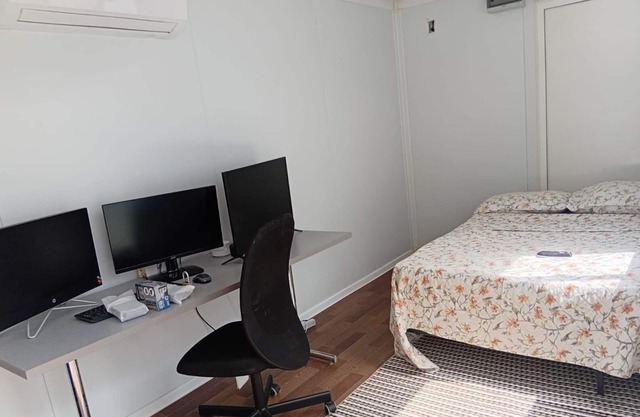 30 Day minimum- Spacious 6-bedroom farmhouse in marvelous Pozo Hondo with AC