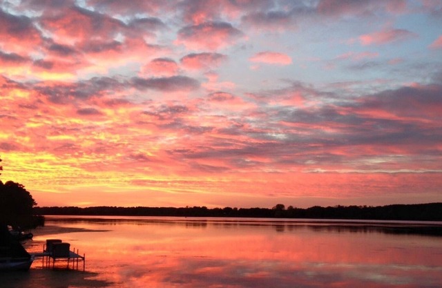 30 min to Wisconsin Dell30 min to Cascade Mt.FishermanHunters Families