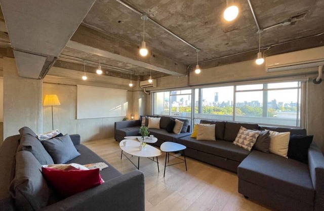 30 sec to PeacePark! Huge comfort house Up to 10p