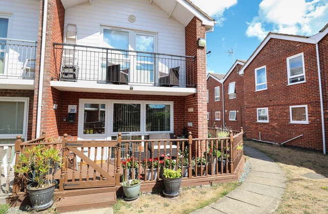 30 The Waterside Holiday Park