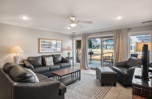 327 Capt John Fripp Villa - New to VRBO! Resort Access Included!