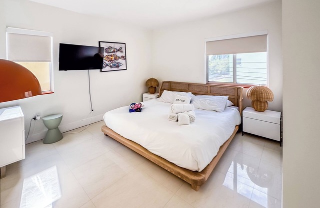 360 Collins, Steps to the beach, Best location!